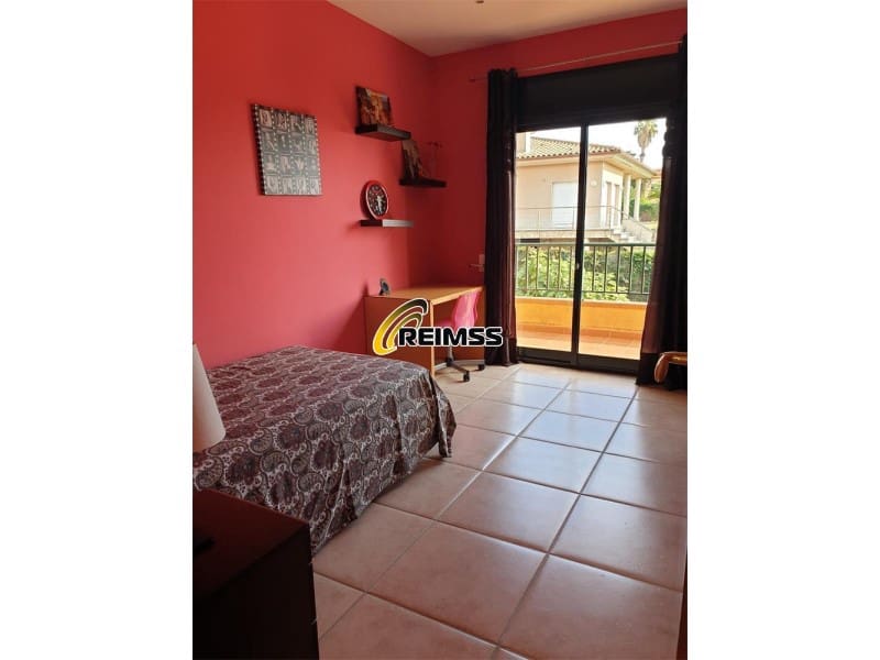 5 soveværelse Villa til salg i Lloret de Mar med swimmingpool garage - € 892.500 (Ref: 8744325)