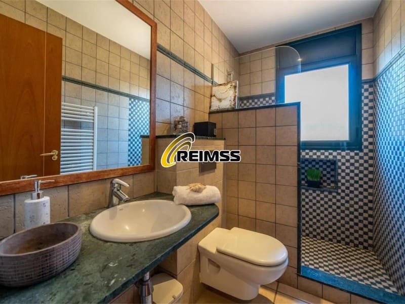 5 soveværelse Villa til salg i Lloret de Mar med swimmingpool garage - € 892.500 (Ref: 8744325)