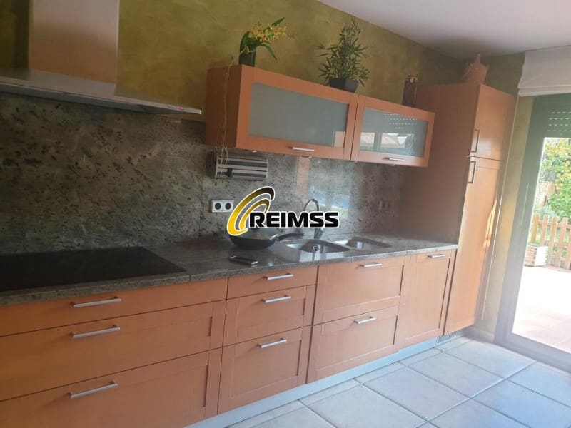 5 soveværelse Villa til salg i Lloret de Mar med swimmingpool garage - € 892.500 (Ref: 8744325)