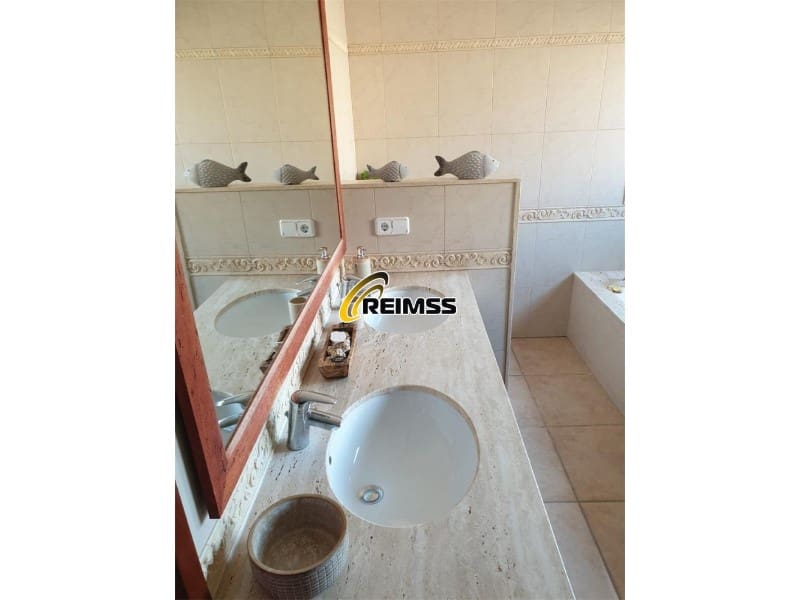 5 soveværelse Villa til salg i Lloret de Mar med swimmingpool garage - € 892.500 (Ref: 8744325)