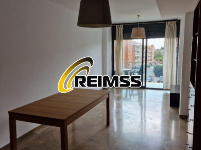 Piso de 4 habitaciones en Lloret de Mar en venta - 338.000 € (Ref: 8744327)