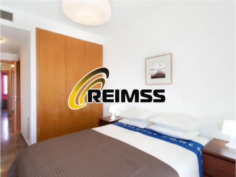 Piso de 4 habitaciones en Lloret de Mar en venta - 338.000 € (Ref: 8744327)