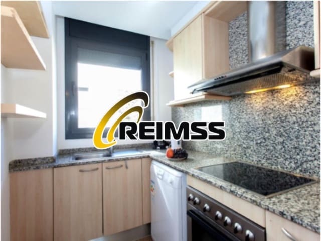 Piso de 4 habitaciones en Fenals, Lloret de Mar en venta - 338.000 € (Ref: 8744327)