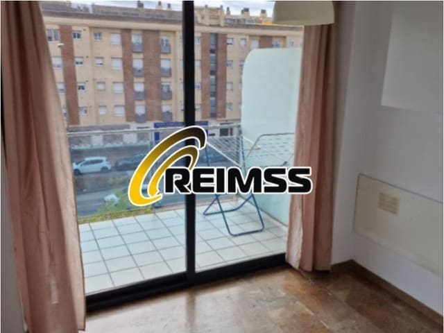 Piso de 4 habitaciones en Fenals, Lloret de Mar en venta - 338.000 € (Ref: 8744327)