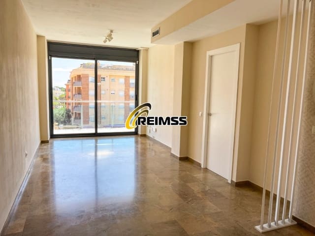 4 makuuhuone Asunto myytävänä paikassa Fenals, Lloret de Mar - 345 500 € (Ref: 8744327)