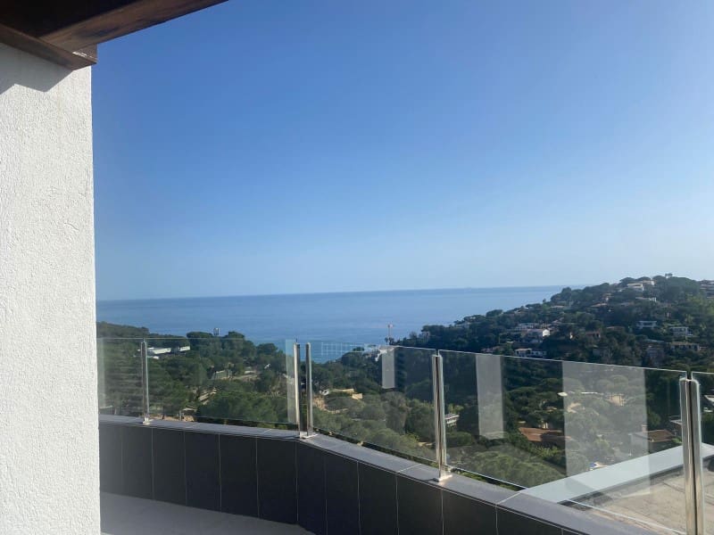 5 sovrum Villa till salu i Lloret de Mar med garage - 1 050 000 € (Ref: 8744336)