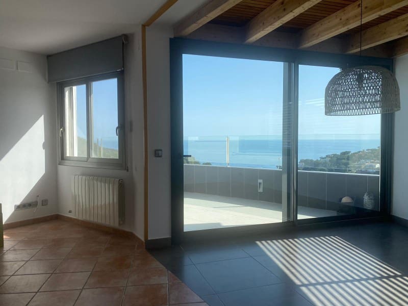 5 sovrum Villa till salu i Lloret de Mar med garage - 1 050 000 € (Ref: 8744336)