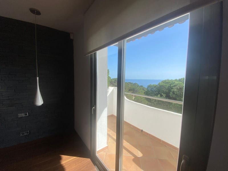 5 sovrum Villa till salu i Lloret de Mar med garage - 1 050 000 € (Ref: 8744336)