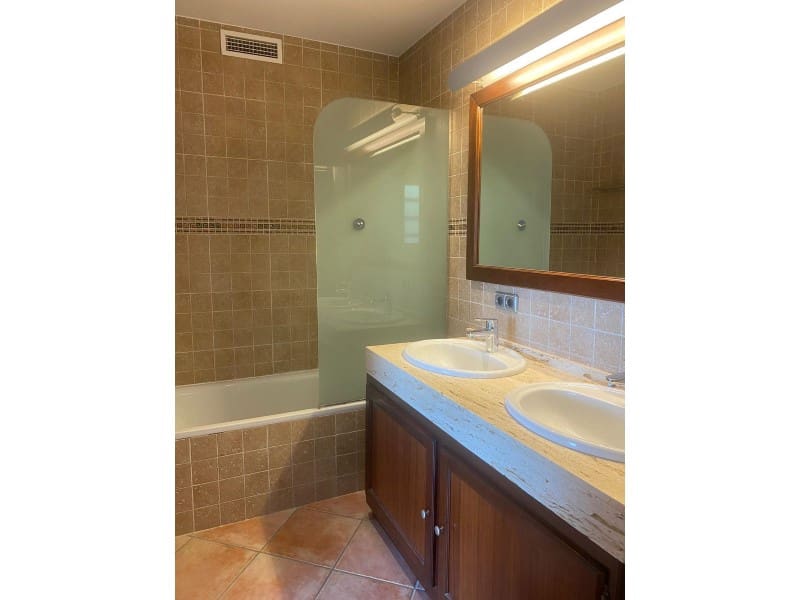 5 sovrum Villa till salu i Lloret de Mar med garage - 1 050 000 € (Ref: 8744336)