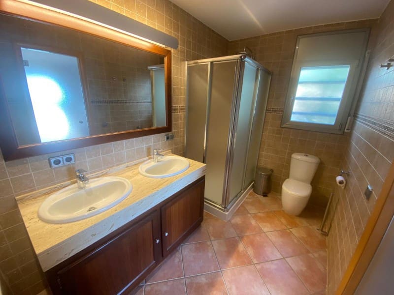 5 sovrum Villa till salu i Lloret de Mar med garage - 1 050 000 € (Ref: 8744336)