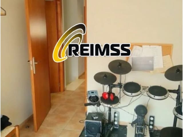 3 bedroom Villa for sale in Caldes de Malavella with garage - € 409,500 (Ref: 8781835)