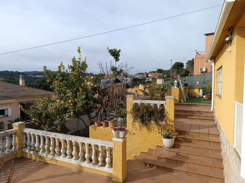 5 soverom Villa til salgs i Lloret de Mar - € 575 000 (Ref: 8828163)