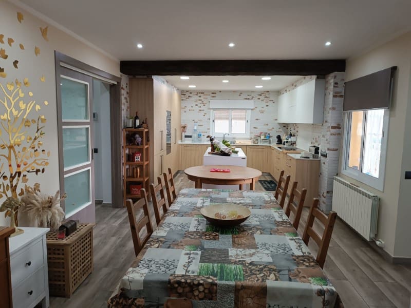 5 soverom Villa til salgs i Lloret de Mar - € 575 000 (Ref: 8828163)