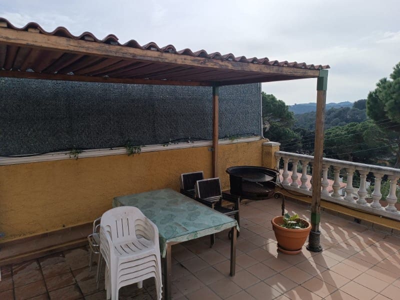 5 soverom Villa til salgs i Lloret de Mar - € 575 000 (Ref: 8828163)