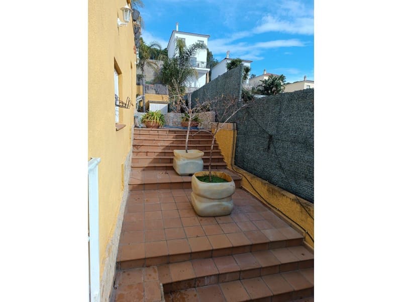 5 soverom Villa til salgs i Lloret de Mar - € 575 000 (Ref: 8828163)