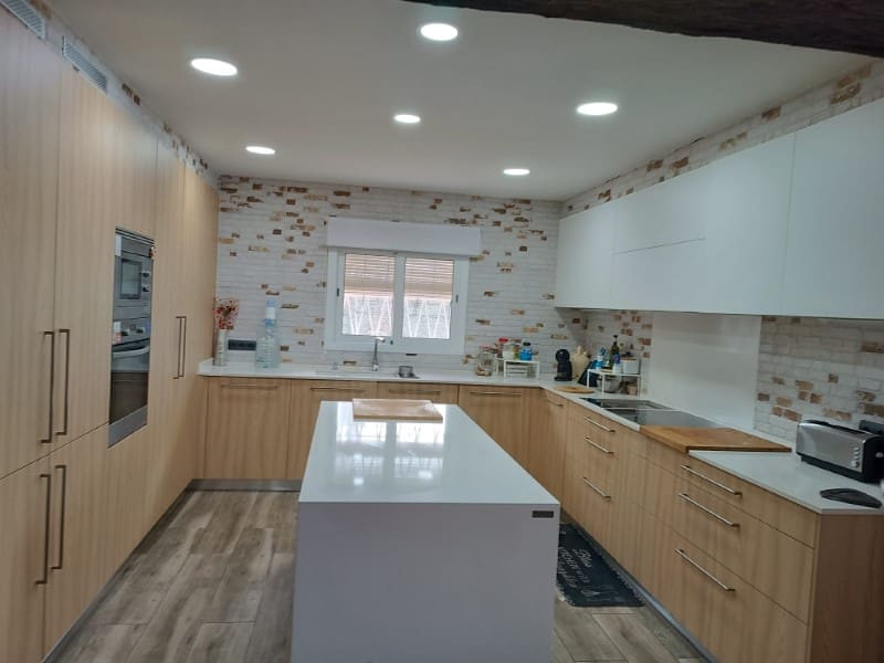 5 soverom Villa til salgs i Lloret de Mar - € 575 000 (Ref: 8828163)