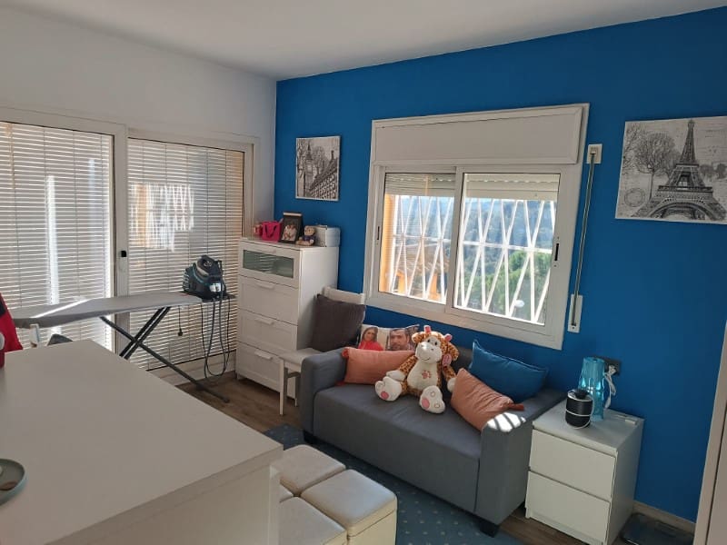 5 soverom Villa til salgs i Lloret de Mar - € 575 000 (Ref: 8828163)