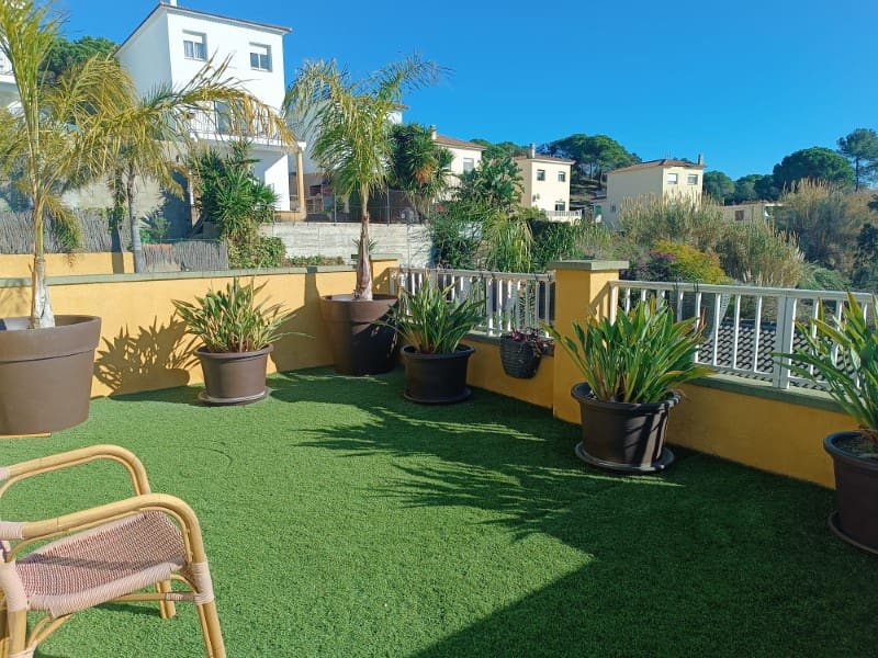 5 soverom Villa til salgs i Lloret de Mar - € 575 000 (Ref: 8828163)