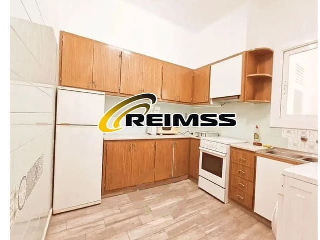 6 chambre Villa/Maison à vendre à Malgrat de Mar - 409 500 € (Ref: 8828164)