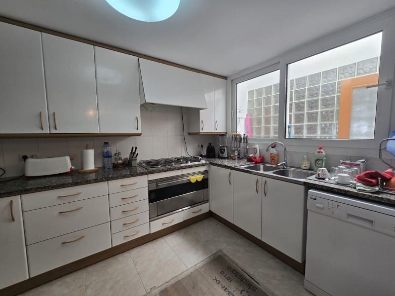 5 soveværelse Villa til salg i Blanes med garage - € 330.000 (Ref: 8839352)