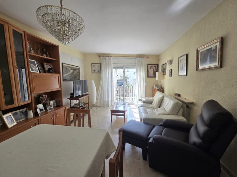 5 soveværelse Villa til salg i Blanes med garage - € 330.000 (Ref: 8839352)