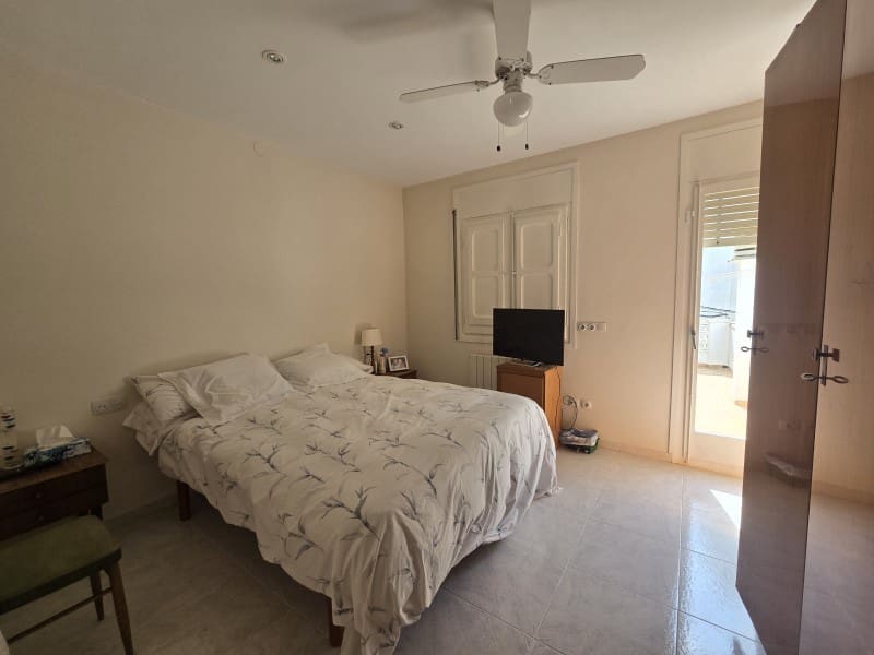 5 soveværelse Villa til salg i Blanes med garage - € 330.000 (Ref: 8839352)