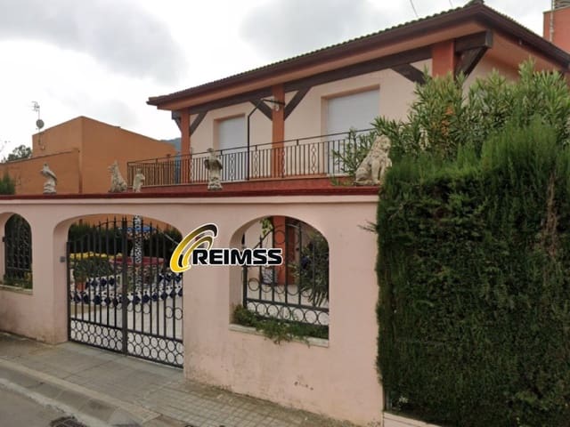 4 soveværelse Villa til salg i Palafolls med garage - € 385.000 (Ref: 8937465)