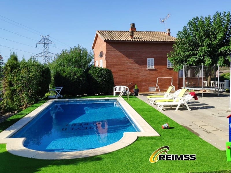 4 camera da letto Villa in vendita in Macanet de la Selva con piscina garage - 355.000 € (Rif: 8988741)