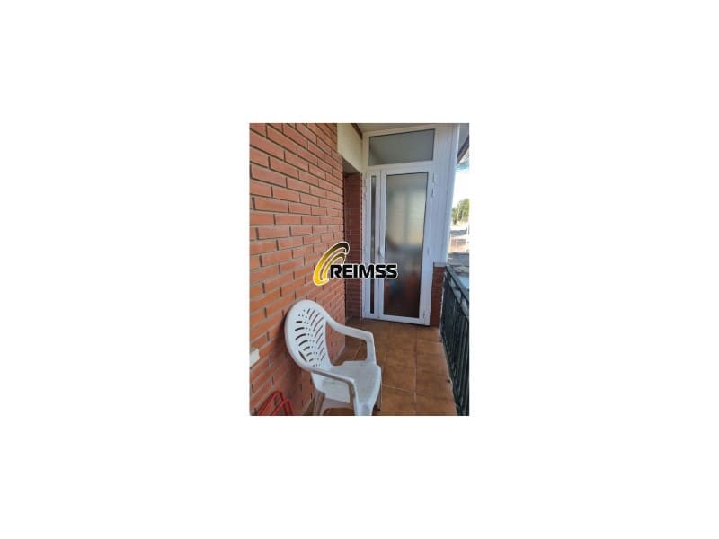 6 soveværelse Villa til salg i Sils med garage - € 289.000 (Ref: 9095517)