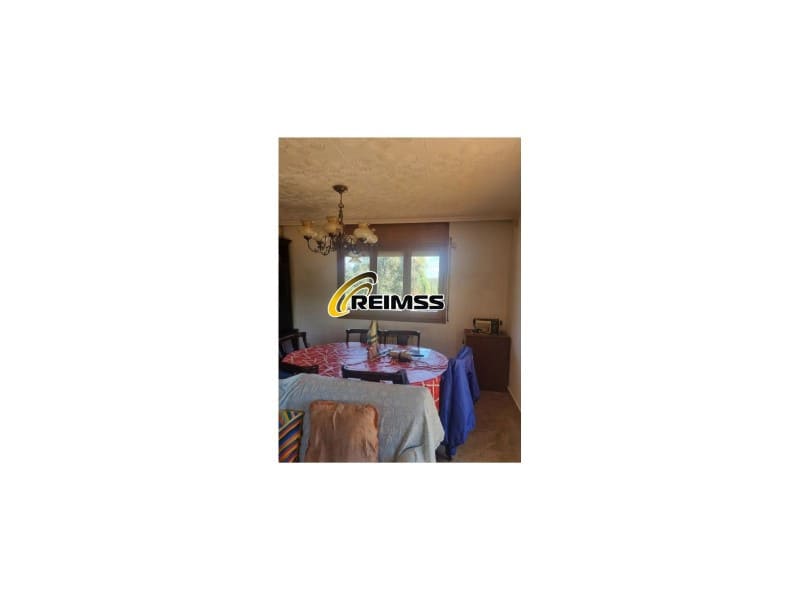 6 soveværelse Villa til salg i Sils med garage - € 289.000 (Ref: 9095517)