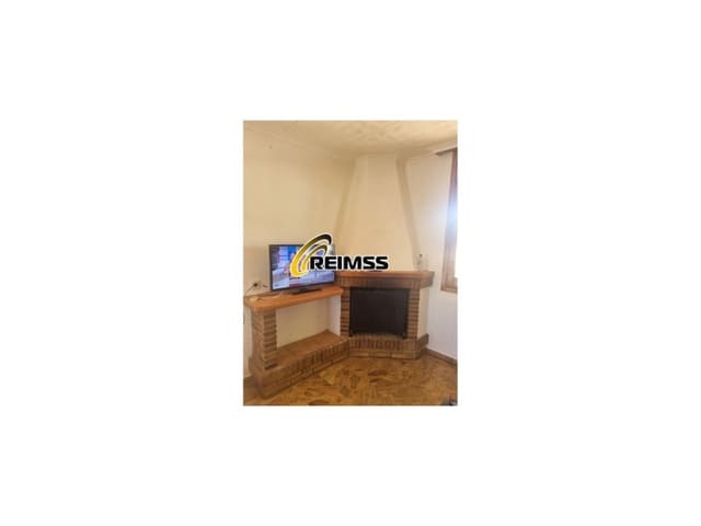 6 bedroom Villa for sale in Sils with garage - € 289,000 (Ref: 9095517)