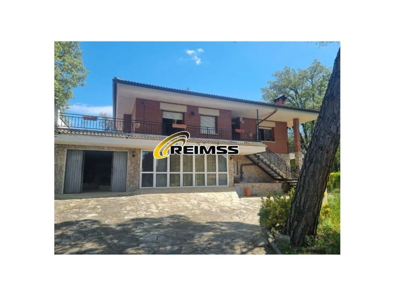 6 soveværelse Villa til salg i Sils med garage - € 289.000 (Ref: 9095517)