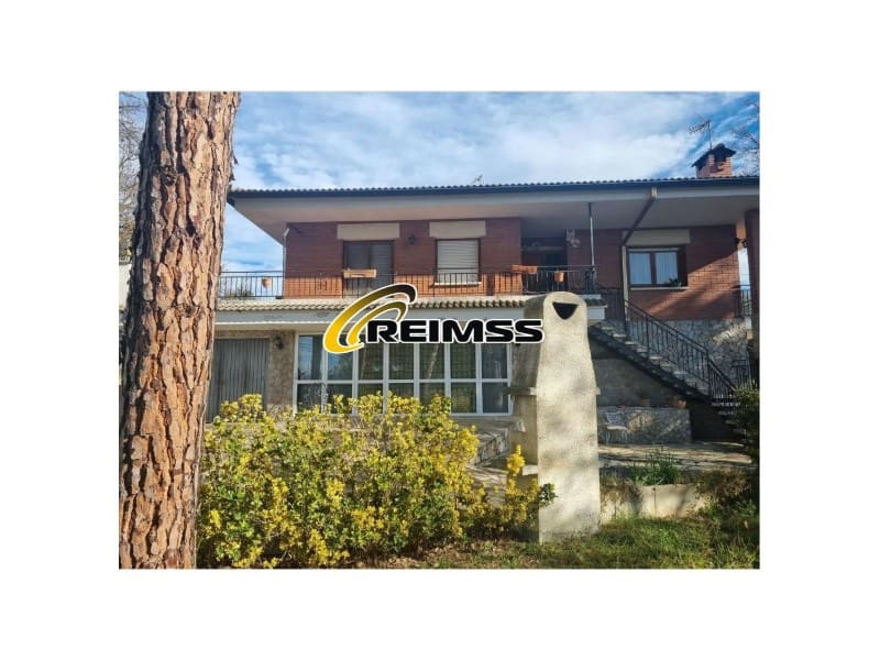 6 soveværelse Villa til salg i Sils med garage - € 289.000 (Ref: 9095517)