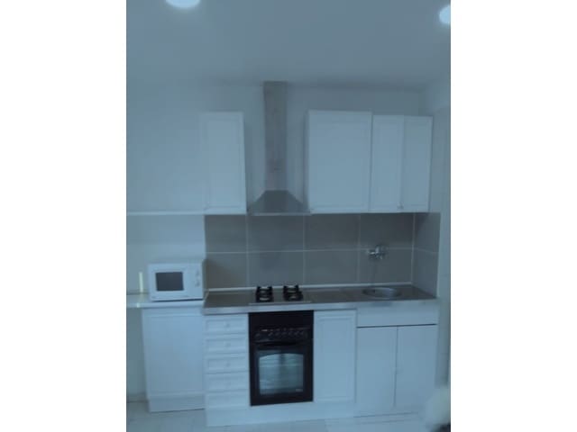 4 bedroom Villa for sale in Centre, Lloret de Mar - € 260,000 (Ref: 9129943)