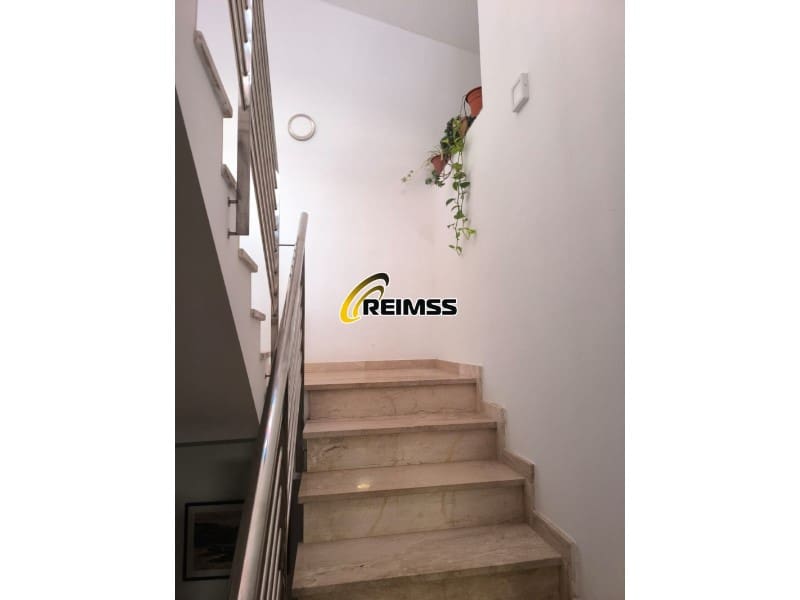 5 bedroom Apartment for sale in Pineda de Mar - € 441,000 (Ref: 9129945)