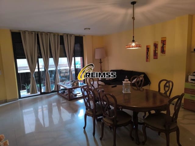 5 quarto Apartamento para venda em Pineda de Mar - 441 000 € (Ref: 9129945)