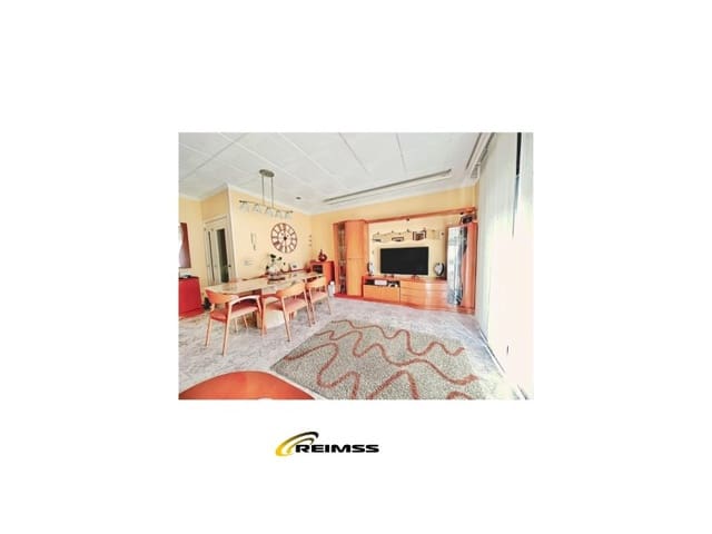 5 bedroom Villa for sale in Centre, Lloret de Mar with garage - € 625,000 (Ref: 9129948)