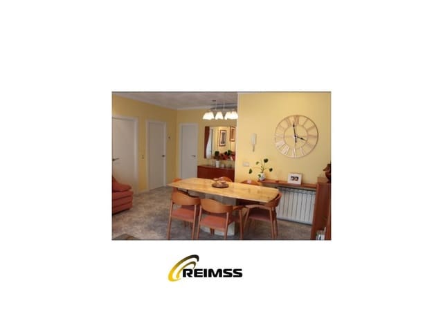 5 bedroom Villa for sale in Centre, Lloret de Mar with garage - € 625,000 (Ref: 9129948)