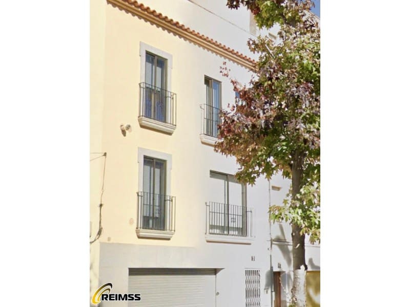 5 soveværelse Villa til salg i Lloret de Mar med garage - € 625.000 (Ref: 9129948)