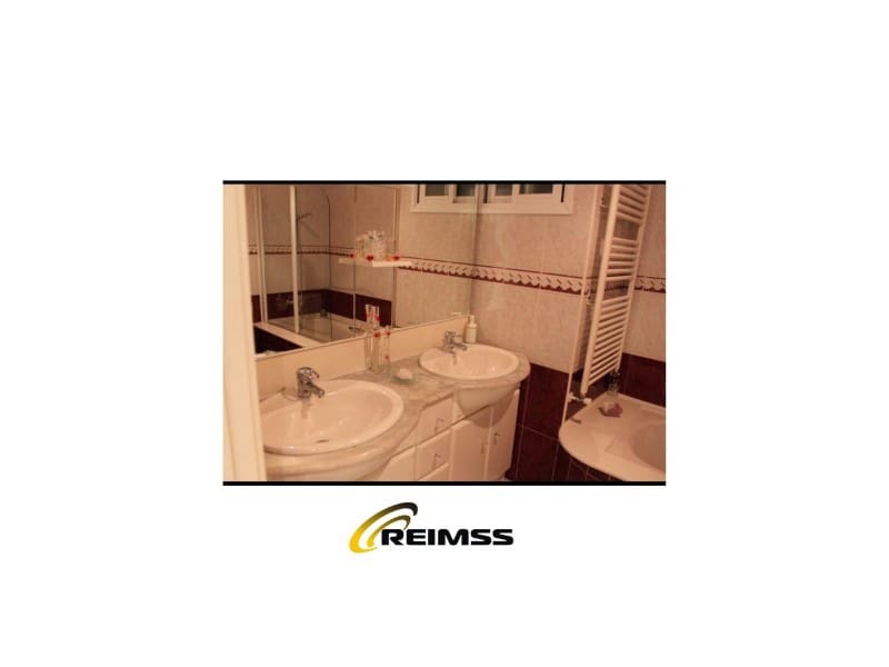 5 soveværelse Villa til salg i Lloret de Mar med garage - € 625.000 (Ref: 9129948)