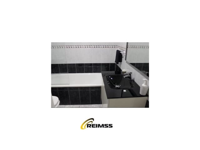 5 bedroom Villa for sale in Centre, Lloret de Mar with garage - € 625,000 (Ref: 9129948)