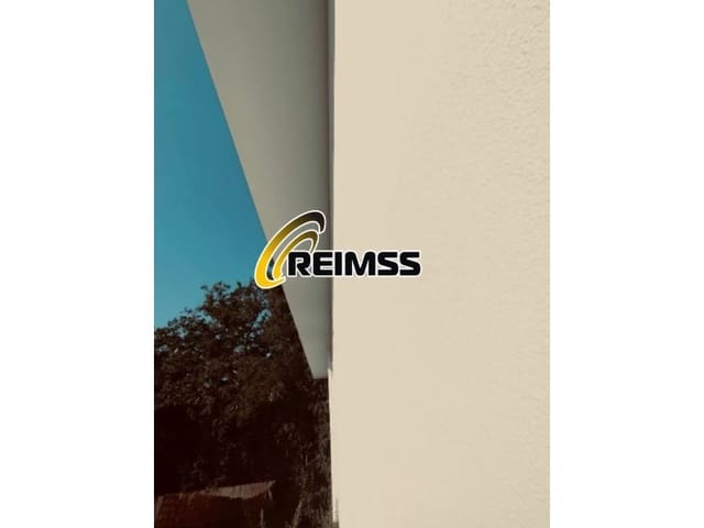 3 bedroom Villa for sale in Llagostera with pool garage - € 450,000 (Ref: 9129950)