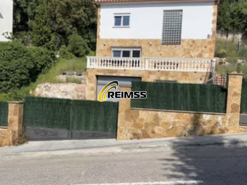 4 soveværelse Villa til salg i Lloret de Mar med garage - € 388.000 (Ref: 9164075)