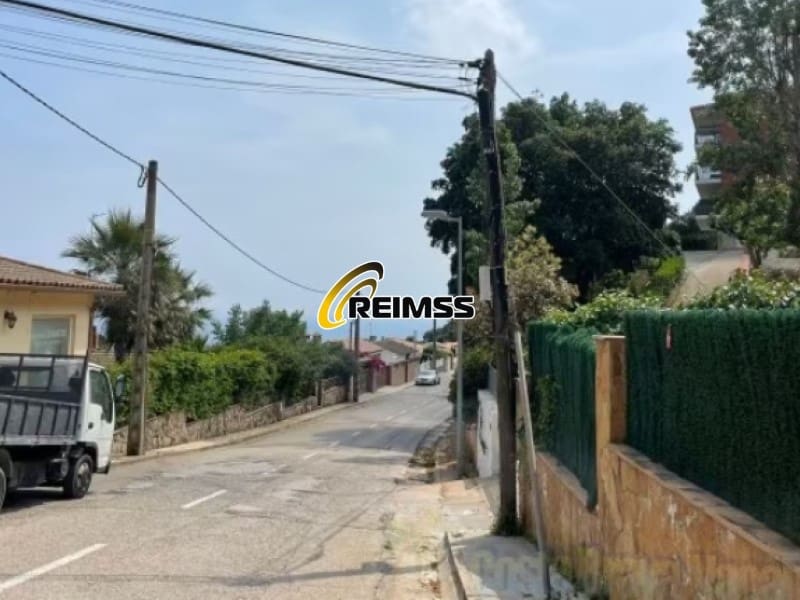 4 soveværelse Villa til salg i Lloret de Mar med garage - € 388.000 (Ref: 9164075)