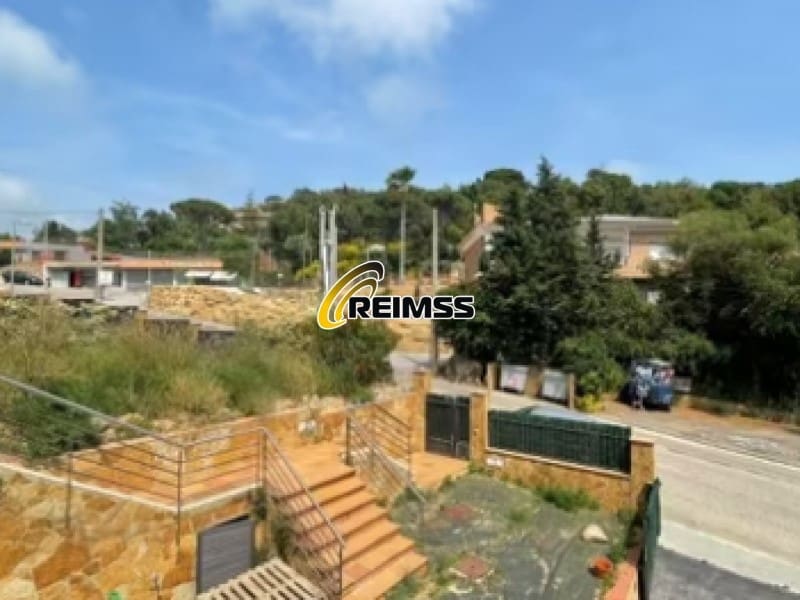 4 soveværelse Villa til salg i Lloret de Mar med garage - € 388.000 (Ref: 9164075)