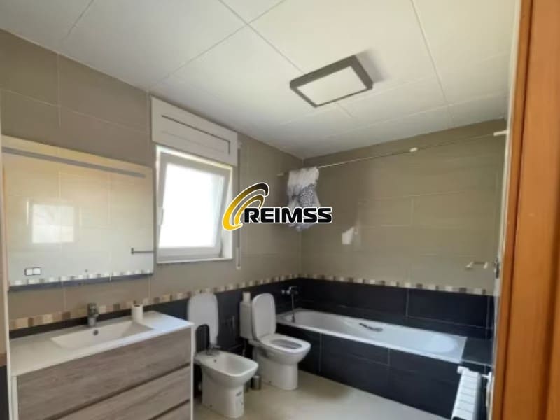 4 soveværelse Villa til salg i Lloret de Mar med garage - € 388.000 (Ref: 9164075)