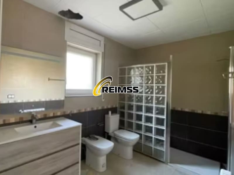 4 soveværelse Villa til salg i Lloret de Mar med garage - € 388.000 (Ref: 9164075)