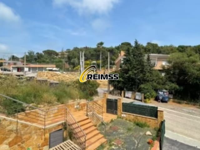 4 soveværelse Villa til salg i Serra Brava, Lloret de Mar med garage - € 388.000 (Ref: 9164075)