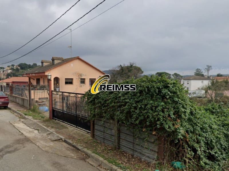 10 soverom Villa til salgs i Macanet de la Selva med garasje - € 420 000 (Ref: 9164076)