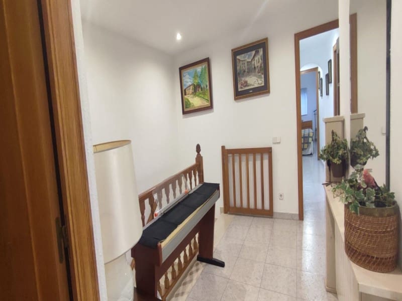 4 soveværelse Villa til salg i Sant Feliu de Guixols - € 450.000 (Ref: 9166974)